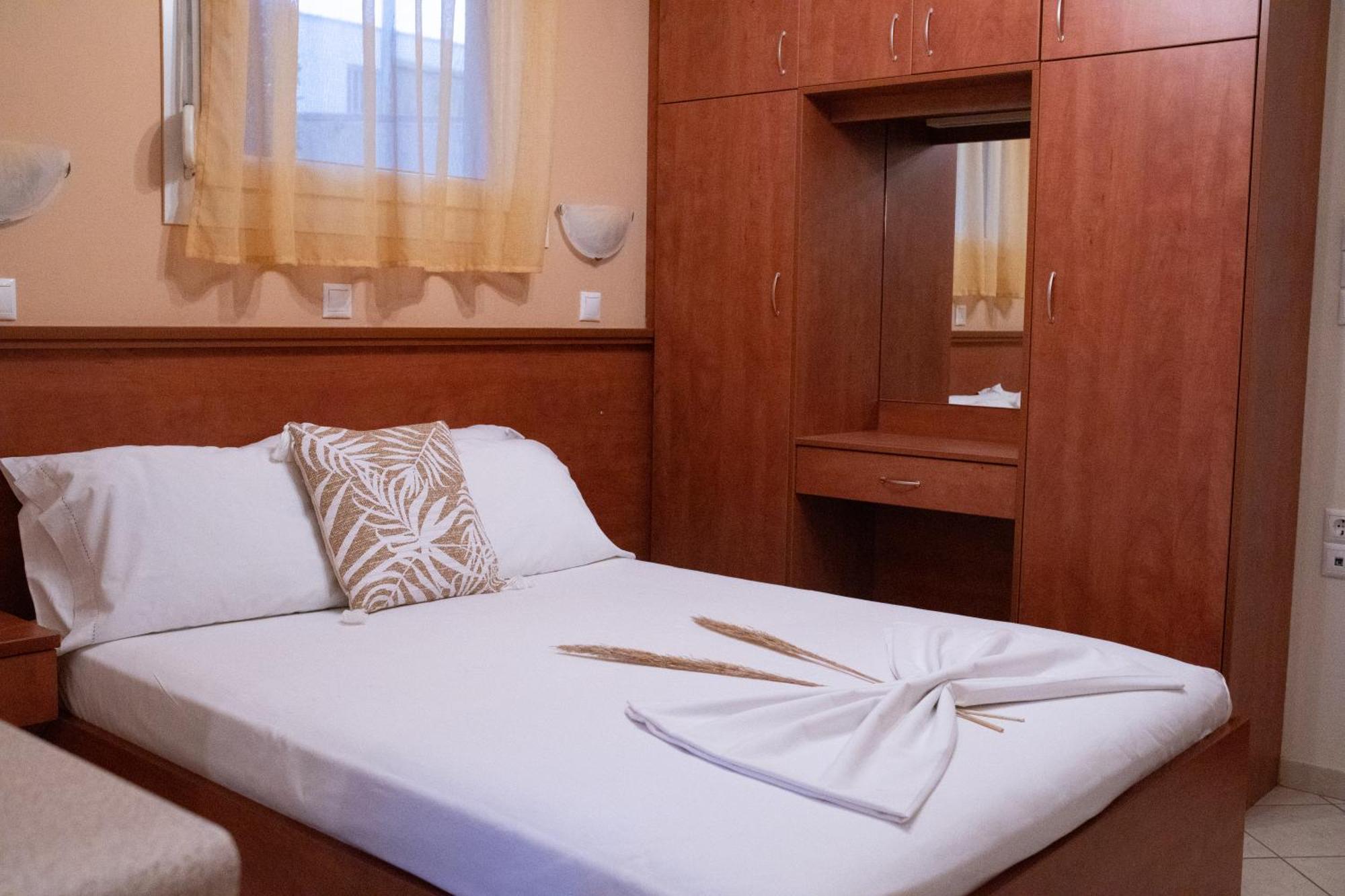Prince Apartments Volissos エクステリア 写真